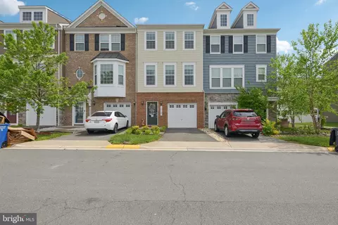 10723 Caledonia Meadow Dr, Manassas, VA 20112