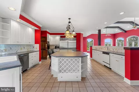 Kitchen - 12040 Wright Ln, Bristow, VA 20136 photo 7 of 9