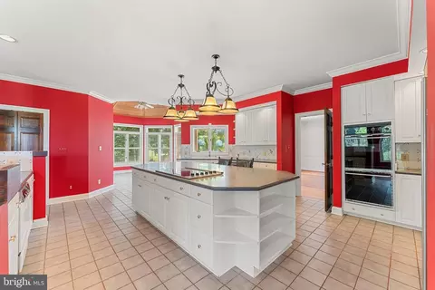 Kitchen - 12040 Wright Ln, Bristow, VA 20136 photo 4 of 9