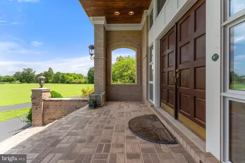 Exterior - 12040 Wright Ln, Bristow, VA 20136 photo 6 of 28