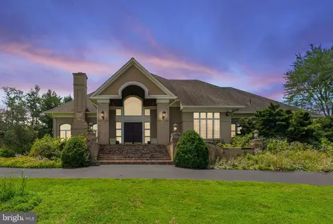 Exterior - 12040 Wright Ln, Bristow, VA 20136 photo 2 of 28