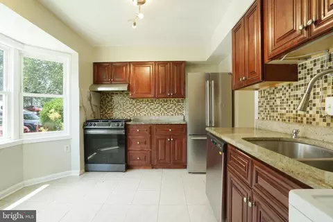 8317 Irongate Way, Manassas, VA 20109