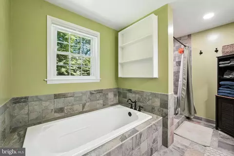 10282 Greystone Rd, Manassas, VA 20111 photo 24