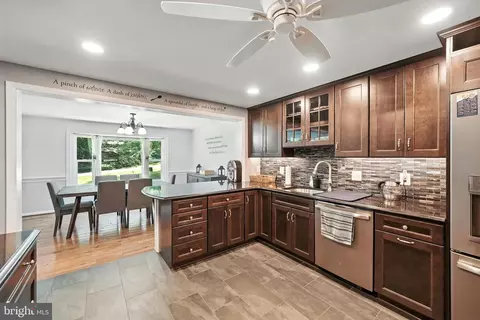 10282 Greystone Rd, Manassas, VA 20111 photo 8