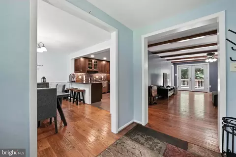 10282 Greystone Rd, Manassas, VA 20111 photo 4