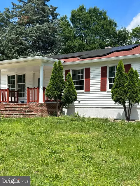15213 Michigan Rd, Woodbridge, VA 22191
