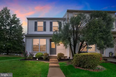 1793 Rochelle Ct, Woodbridge, VA 22192