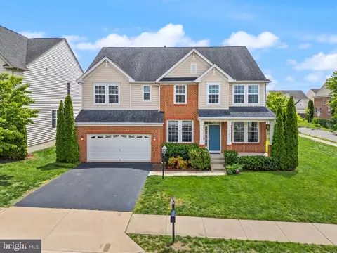 13859 Barrymore Ct, Gainesville, VA 20155