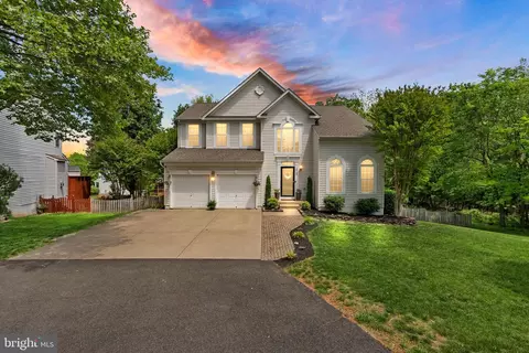 12159 Open Meadow Ln, Bristow, VA 20136
