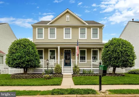 12435 Iona Sound Dr, Bristow, VA 20136
