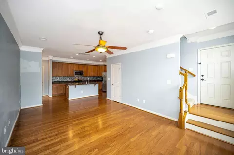 Living - 7848 Cedar Branch Dr, Gainesville, VA 20155 photo 3 of 7