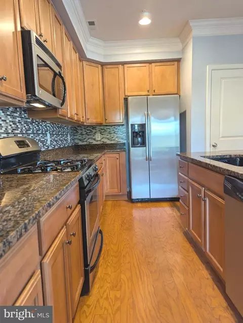 Kitchen - 7848 Cedar Branch Dr, Gainesville, VA 20155 photo 2 of 16