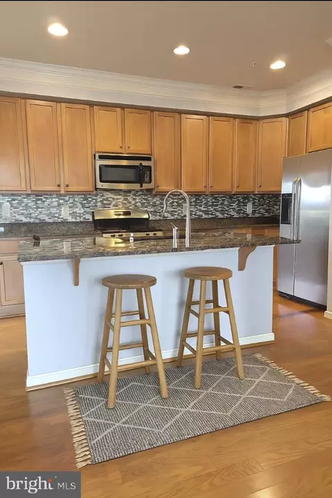 Kitchen - 7848 Cedar Branch Dr, Gainesville, VA 20155 photo 4 of 16