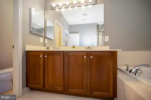 Entry Way - 7848 Cedar Branch Dr, Gainesville, VA 20155 photo 3 of 5