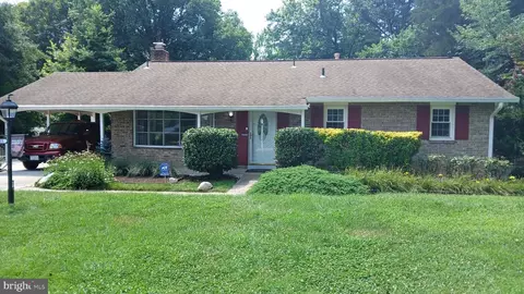 2325 Princess Anne Ln, Woodbridge, VA 22191