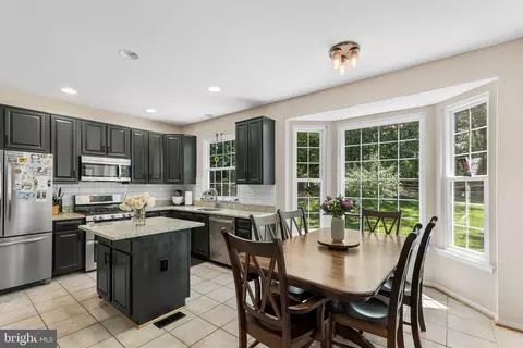 Kitchen - 3587 Lions Field Rd, Triangle, VA 22172 photo 1 of 3
