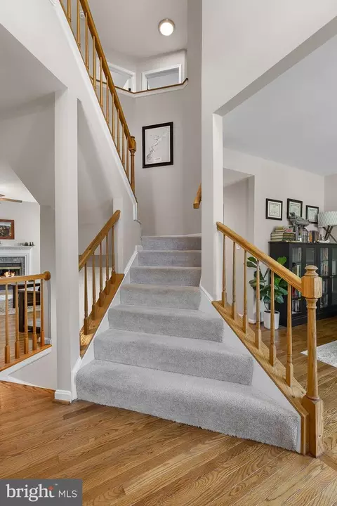 Entry Way - 3587 Lions Field Rd, Triangle, VA 22172 photo 1 of 3