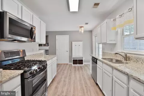 3249 Mountain Laurel Loop, Dumfries, VA 22026 photo 11
