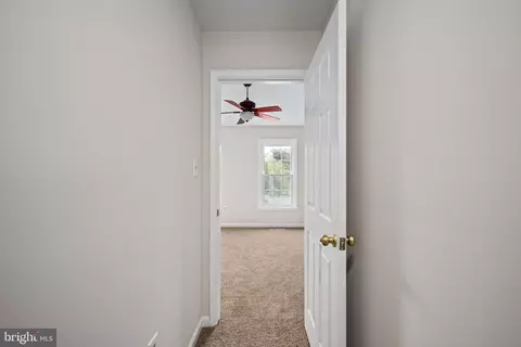 15483 Cliffview Dr, Dumfries, VA 22025 photo 36