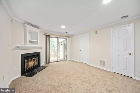 15483 Cliffview Dr, Dumfries, VA 22025 photo 40