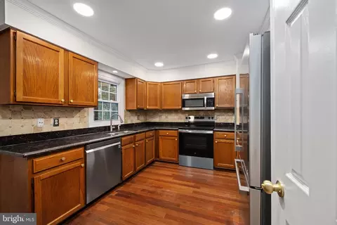 15483 Cliffview Dr, Dumfries, VA 22025 photo 18