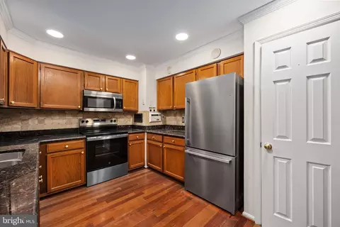 15483 Cliffview Dr, Dumfries, VA 22025 photo 19