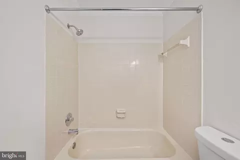 15483 Cliffview Dr, Dumfries, VA 22025 photo 32