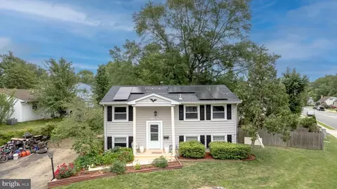 4625 Kenwood Dr, Woodbridge, VA 22193