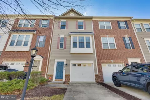 4511 Potomac Highlands Cir, Triangle, VA 22172