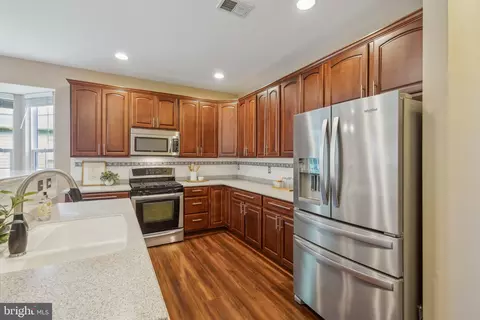 16100 Dancing Leaf Pl, Dumfries, VA 22025 photo 10