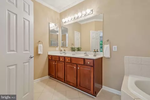 16100 Dancing Leaf Pl, Dumfries, VA 22025 photo 24