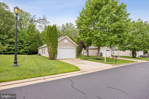 16100 Dancing Leaf Pl, Dumfries, VA 22025 photo 3