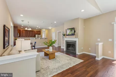 16100 Dancing Leaf Pl, Dumfries, VA 22025 photo 18