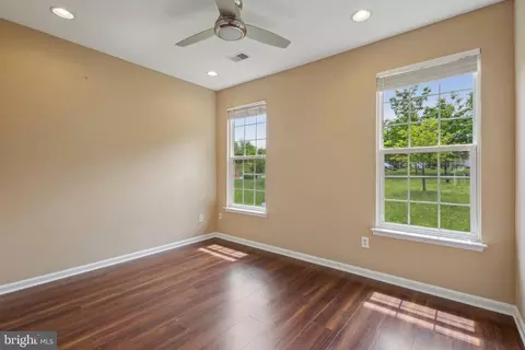 16100 Dancing Leaf Pl, Dumfries, VA 22025 photo 26