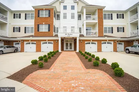 15120 Heather Mill Ln #304, Haymarket, VA 20169