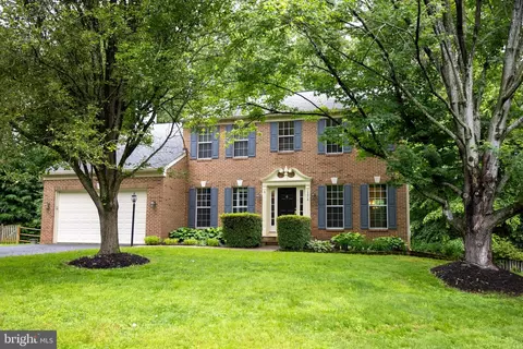 13076 Dove Tree Ct, Manassas, VA 20112