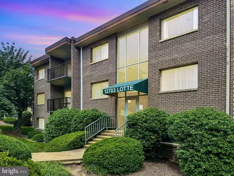 12703 Lotte Dr #T1, Woodbridge, VA 22192