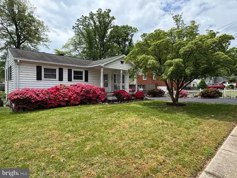 1421 Maryland Ave, Woodbridge, VA 22191
