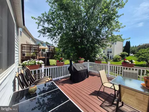 Exterior - 9871 Upper Mill Loop, Bristow, VA 20136 photo 17 of 18