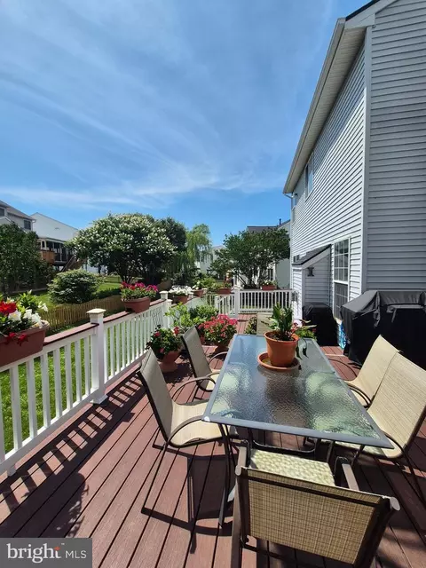 Exterior - 9871 Upper Mill Loop, Bristow, VA 20136 photo 12 of 18