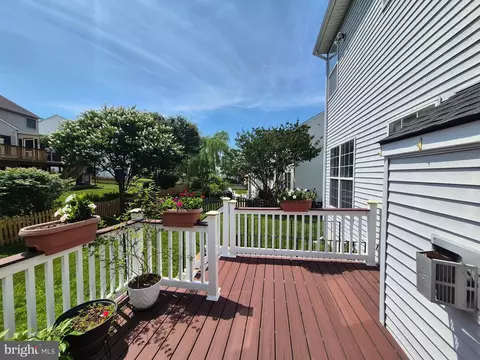 Exterior - 9871 Upper Mill Loop, Bristow, VA 20136 photo 13 of 18