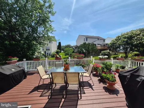 Exterior - 9871 Upper Mill Loop, Bristow, VA 20136 photo 18 of 18