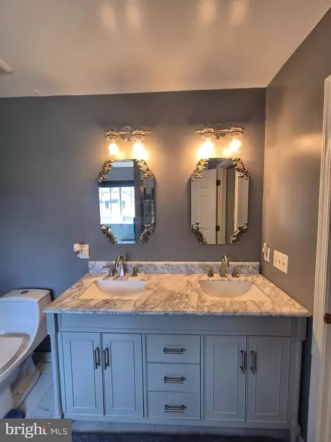 Bath - 9871 Upper Mill Loop, Bristow, VA 20136 photo 8 of 11