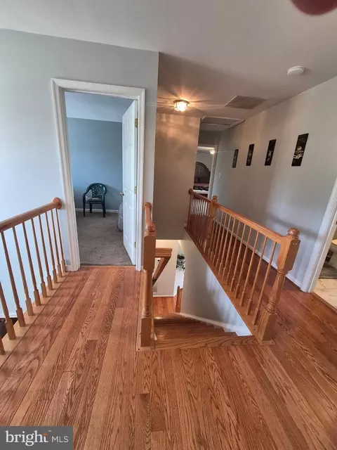 Entry Way - 9871 Upper Mill Loop, Bristow, VA 20136 photo 8 of 16