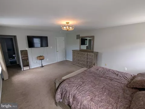 Bedroom - 9871 Upper Mill Loop, Bristow, VA 20136 photo 6 of 10