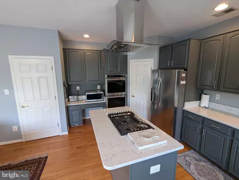 Kitchen - 9871 Upper Mill Loop, Bristow, VA 20136 photo 2 of 3