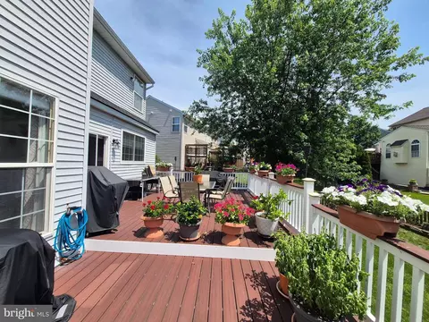 Exterior - 9871 Upper Mill Loop, Bristow, VA 20136 photo 16 of 18