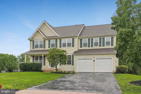 14919 Greenhill Crossing Dr, Haymarket, VA 20169