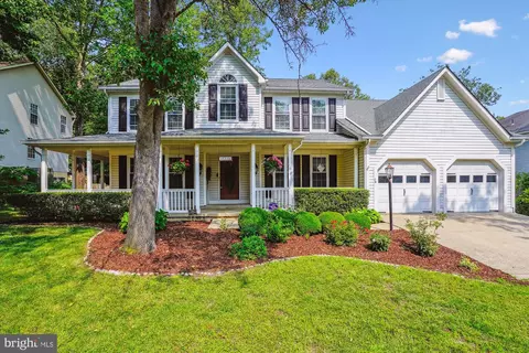 16719 Tintagel Ct, Dumfries, VA 22025