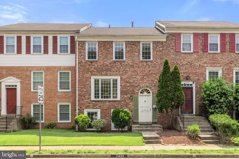 7433 Colton Ln, Manassas, VA 20109 photo 2